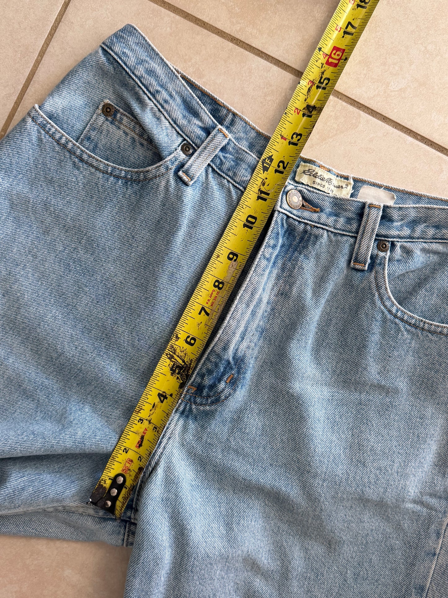 Vintage Eddie Bauer 90’s Light Wash Denim Jeans