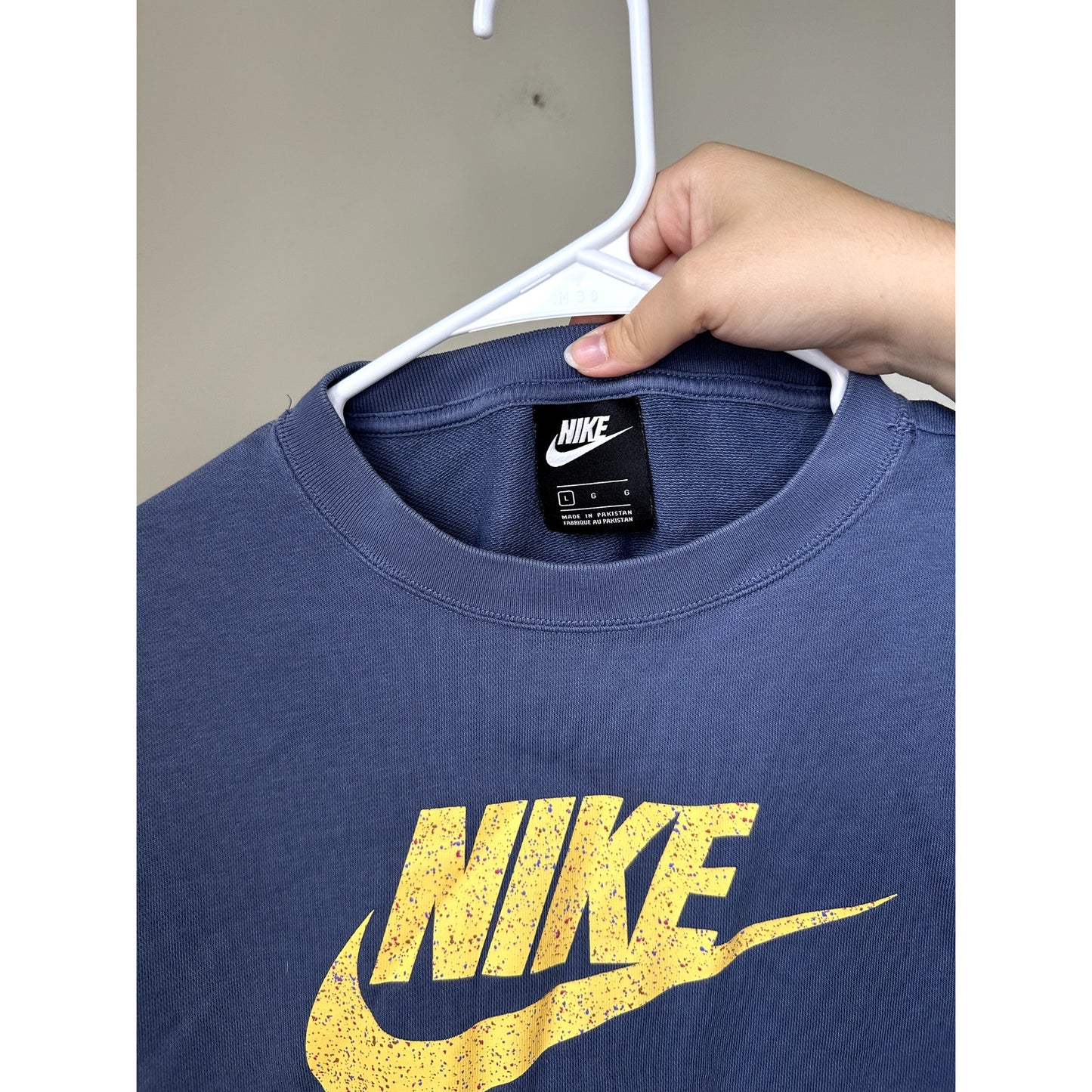 Nike Short Sleeve T-shirt, Size L