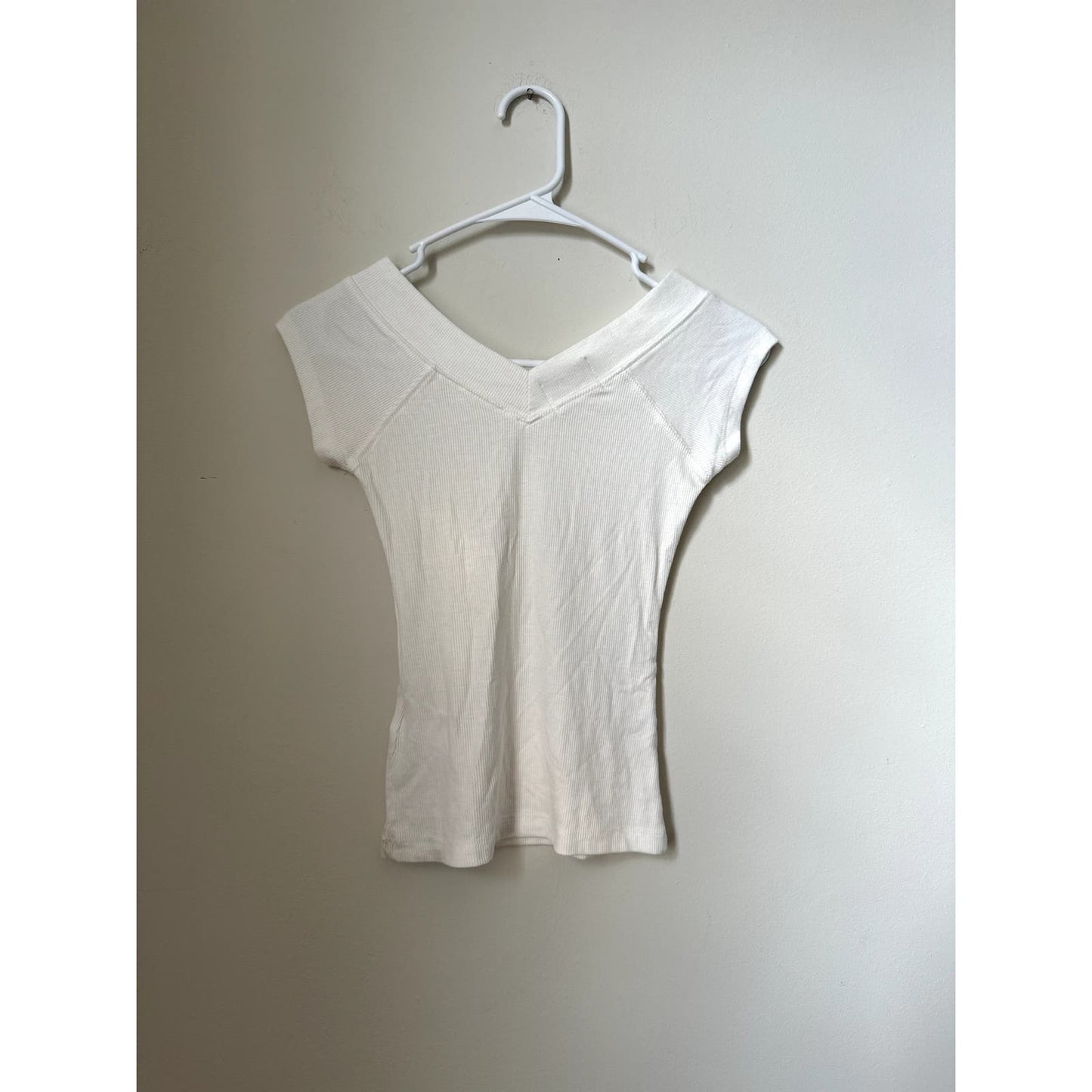 Urban Outfitters BDG Ribbed Short Sleeve Basic, Size Small