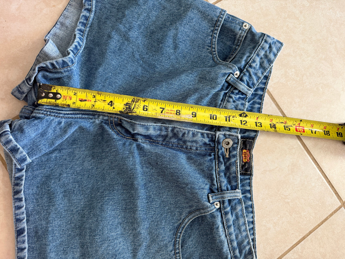 Vintage 90’s/00’s Route 66 Medium Wash Denim Shorts