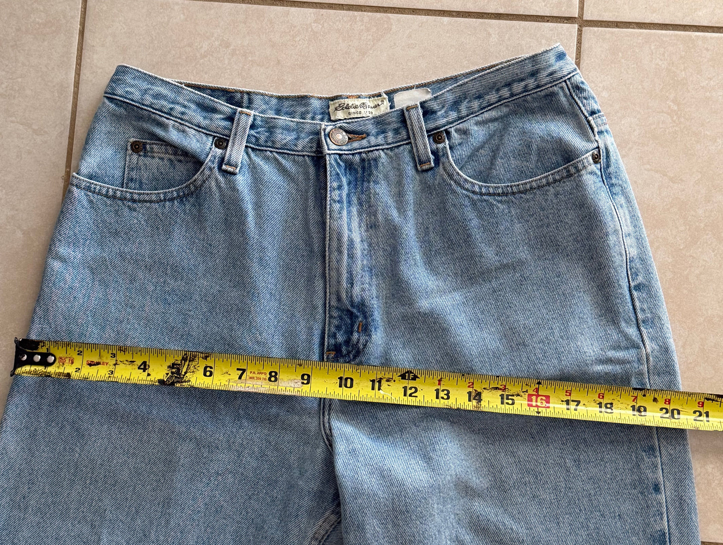 Vintage Eddie Bauer 90’s Light Wash Denim Jeans