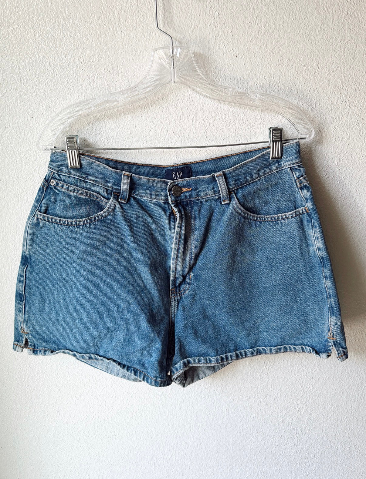 Vintage 90’s/00’s Gap Medium Wash Denim Shorts
