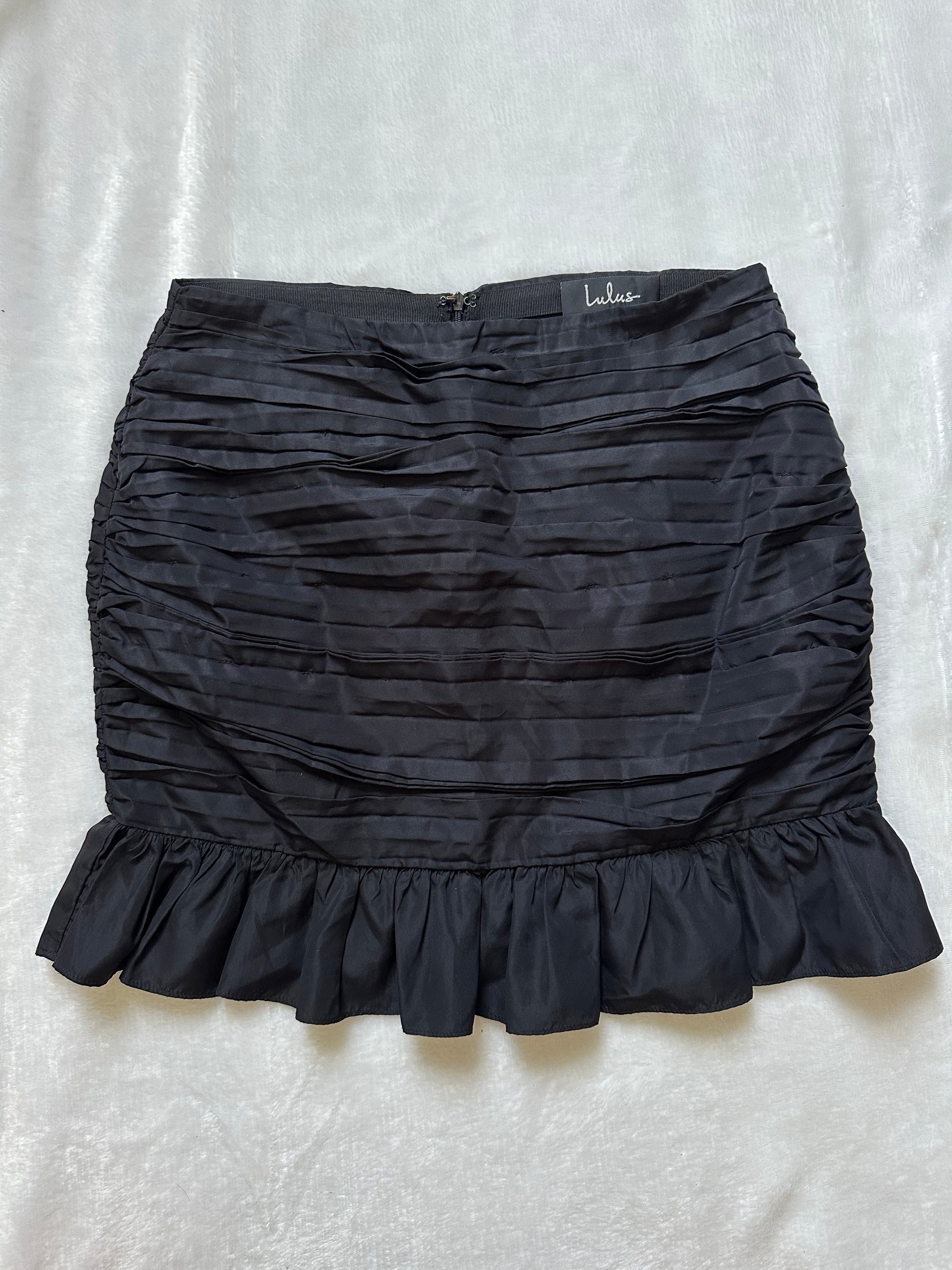 Lulus Black Mini Skirt - Better World Thrift