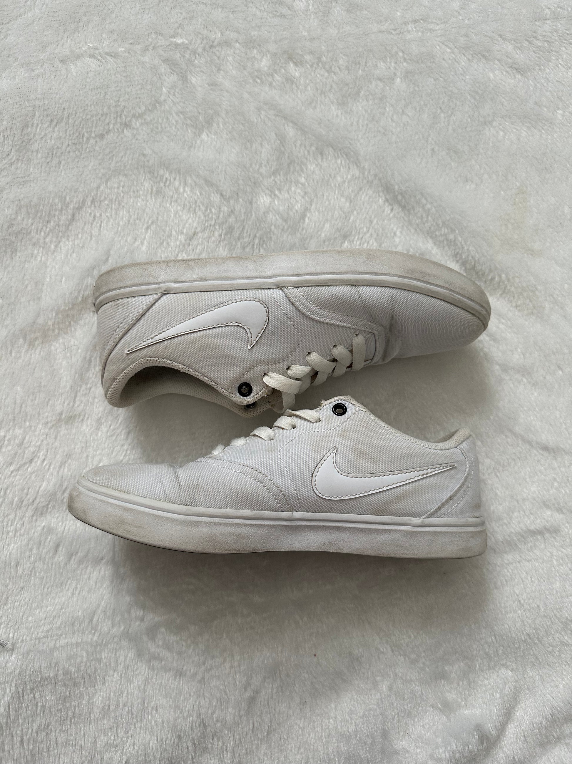 Nike sb check solarsoft women's sales