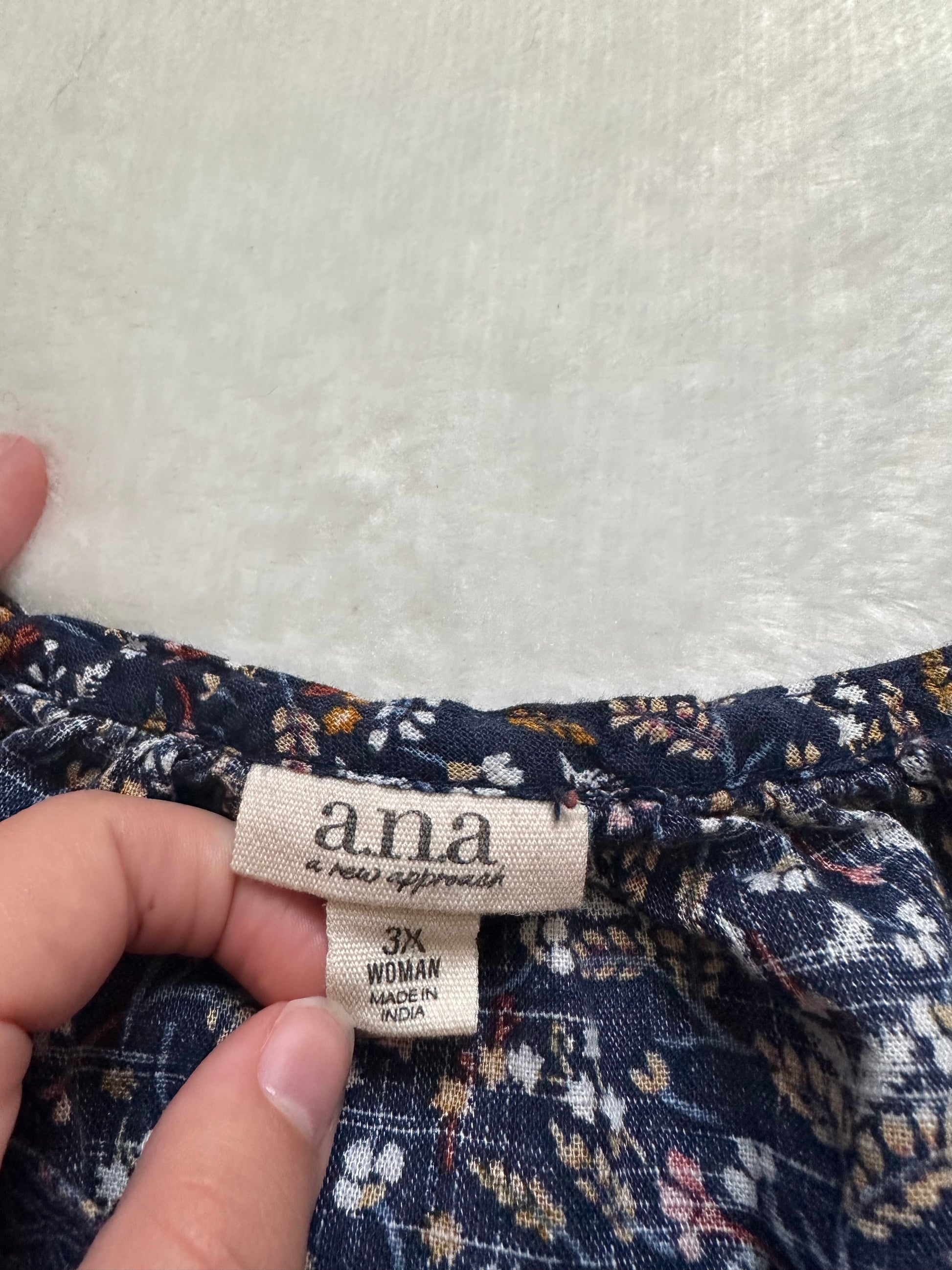 Ana Floral Blouse - Better World Thrift