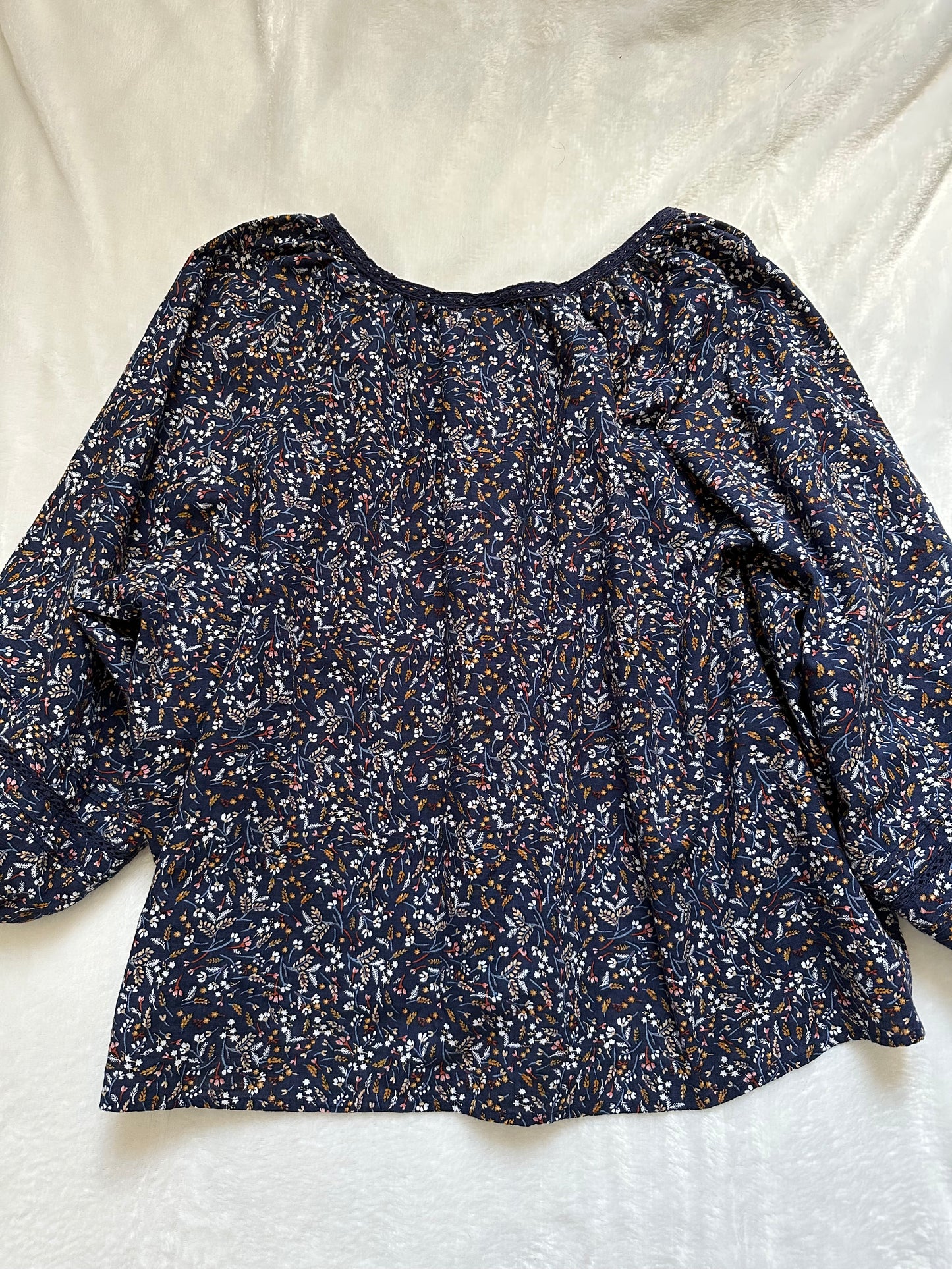 Ana Floral Blouse - Better World Thrift