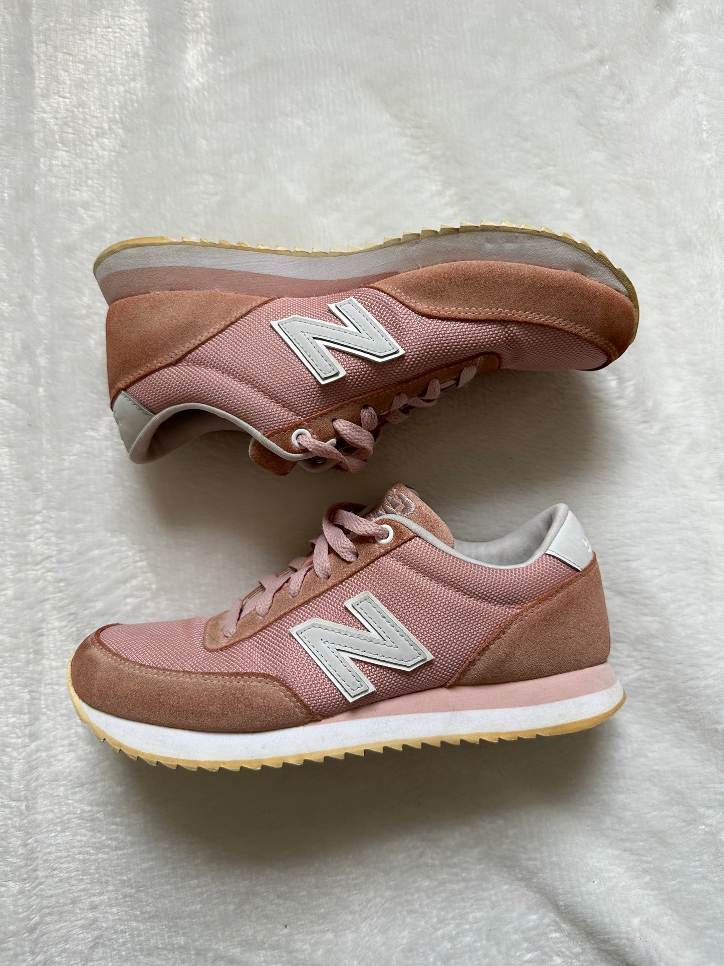 New Balance Pink Sneakers - Better World Thrift