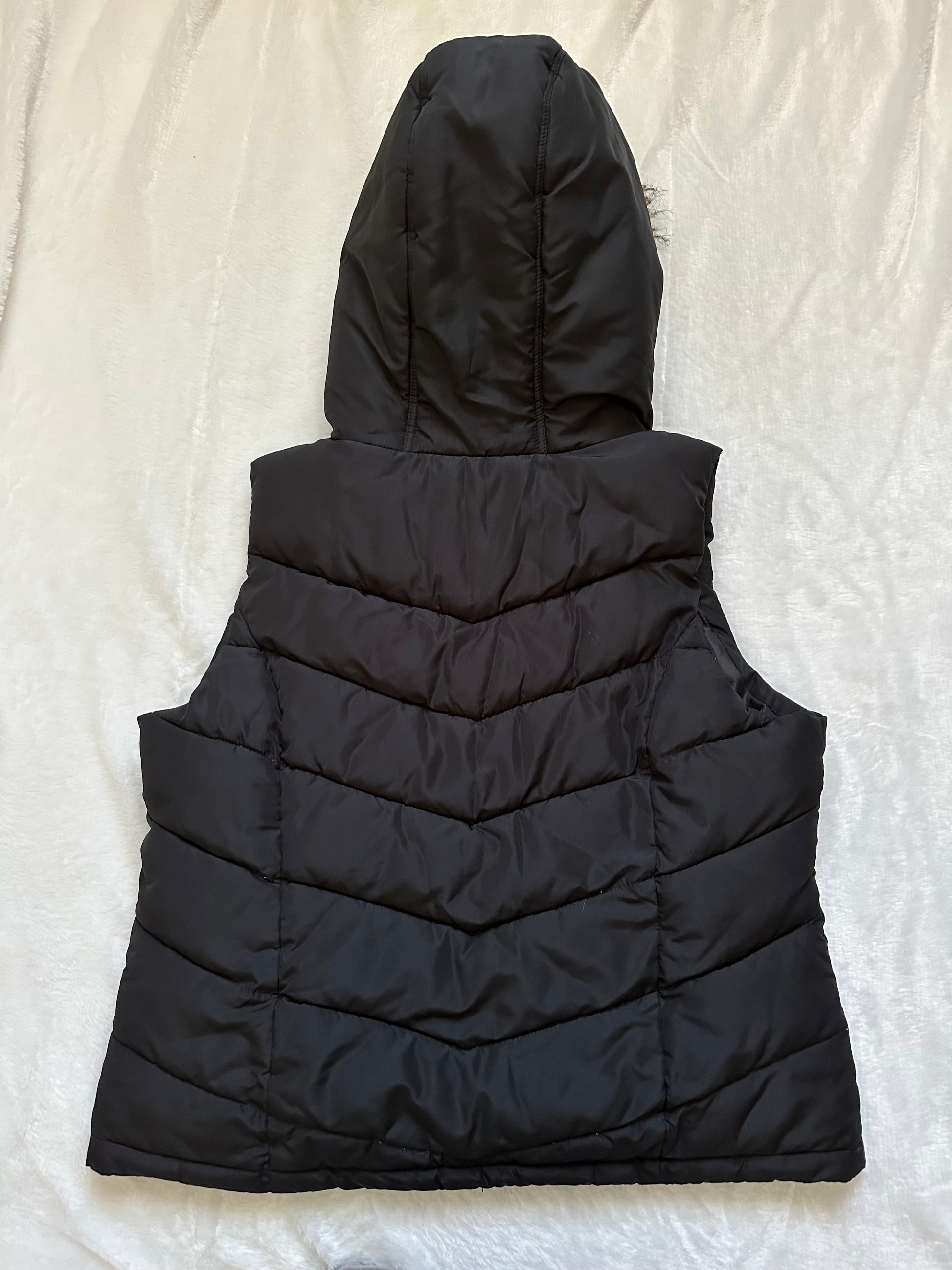 Black Puffer Vest - Better World Thrift